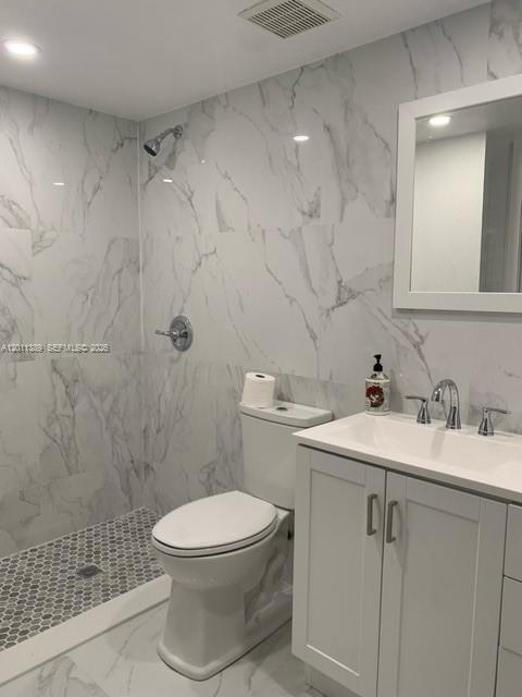 Building Photo - 9432 SW 140th Ct