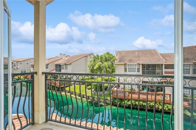 Building Photo - 10426 La Mirage Ct