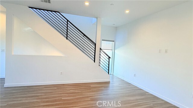 Building Photo - 1416 Cloverdale Ave