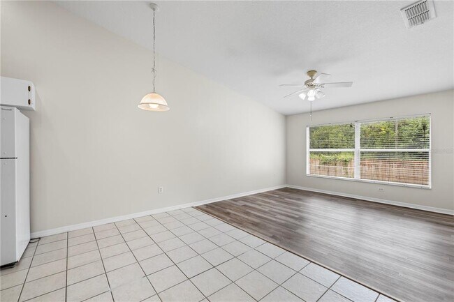 Building Photo - 37228 Grassy Hill Ln