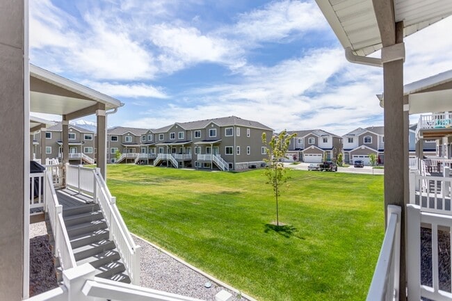 Building Photo - 695 S 1840 W