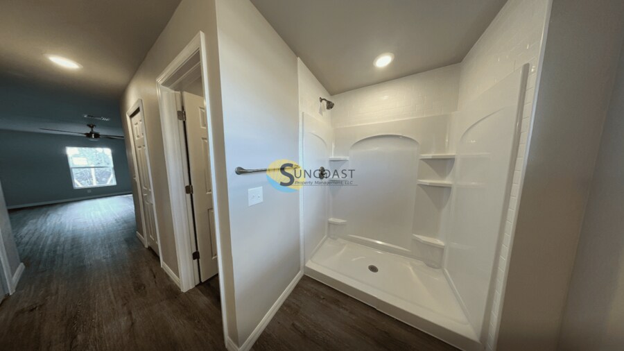 Building Photo - 1720 NW 9th Pl