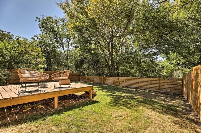 Building Photo - 6204 Wagon Bend