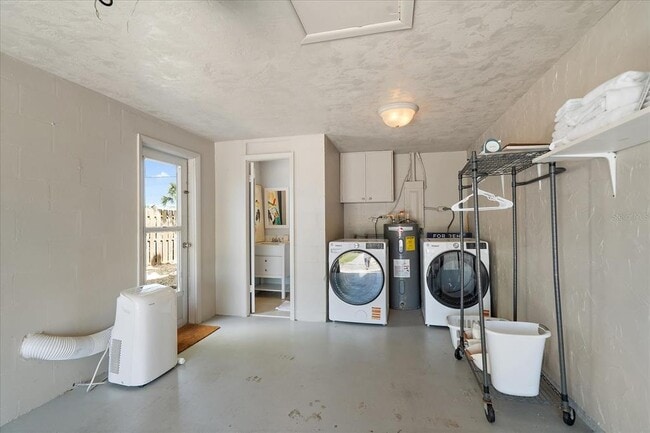 Building Photo - 2650 Leafy Ln