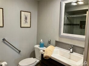 Building Photo - 670 Via Mendoza