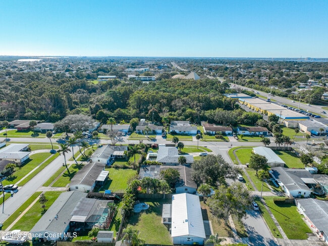 Building Photo - 2140 Emerald Ct