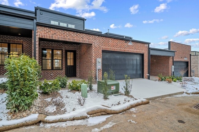 Building Photo - 4161 Cocos Wy