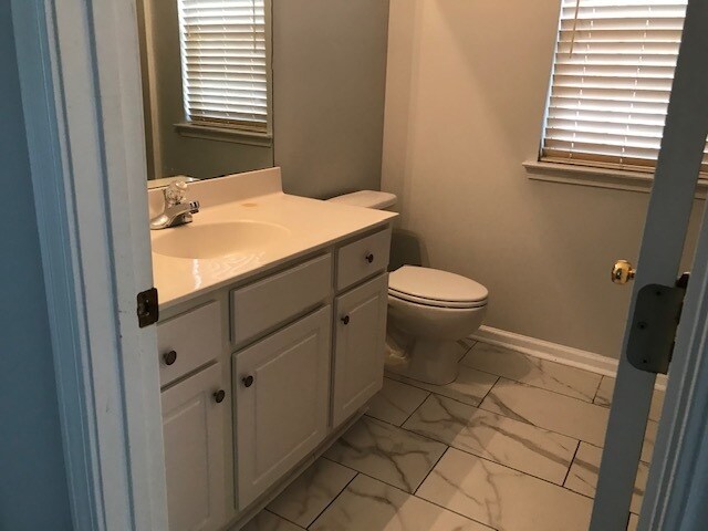 Building Photo - 503 Walkingstick Way