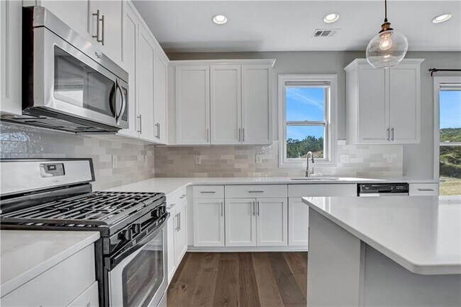 Building Photo - 1776 Westmoreland Ln NW