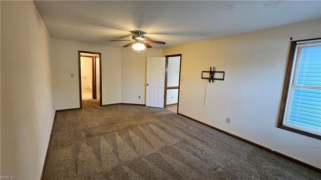 Building Photo - Kempsville Condo
