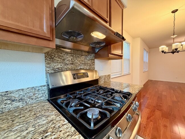 Building Photo - 2100 Beech Cir