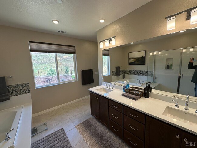 Building Photo - 8178 Rainwater Dr