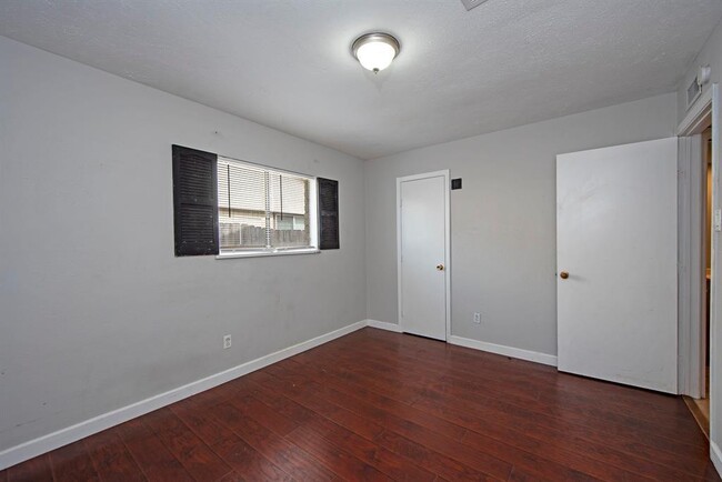 Building Photo - 17306 N Yorkglen Dr
