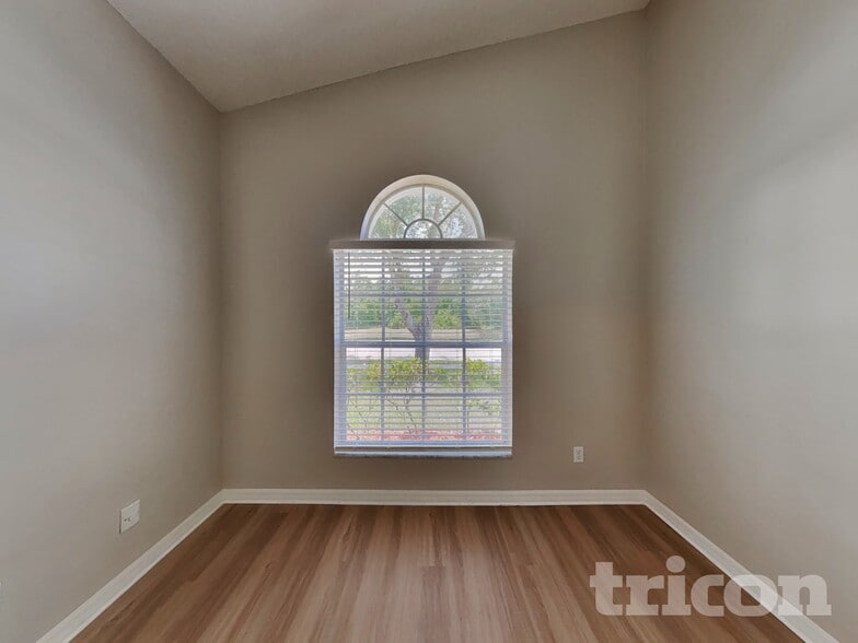 Building Photo - 2143 Kaylas Ct