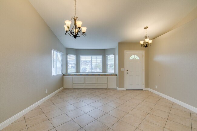 Building Photo - 437 Waterwheel Falls Dr