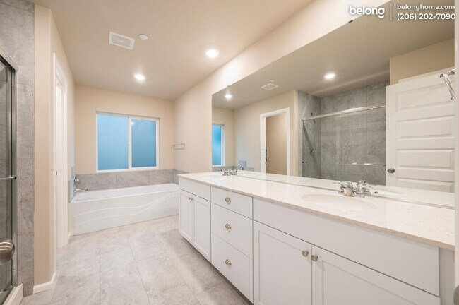 Building Photo - 3878 79th Dr NE