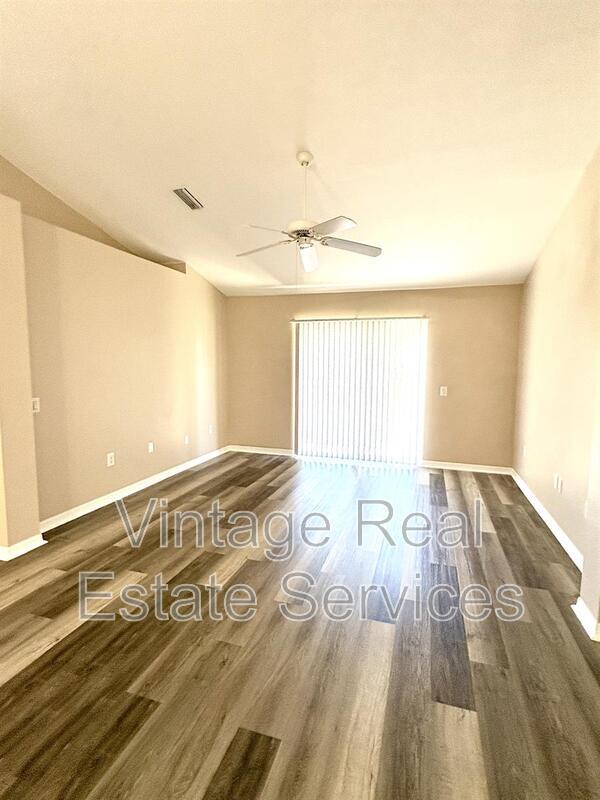 Building Photo - 13029 Bridleford Dr