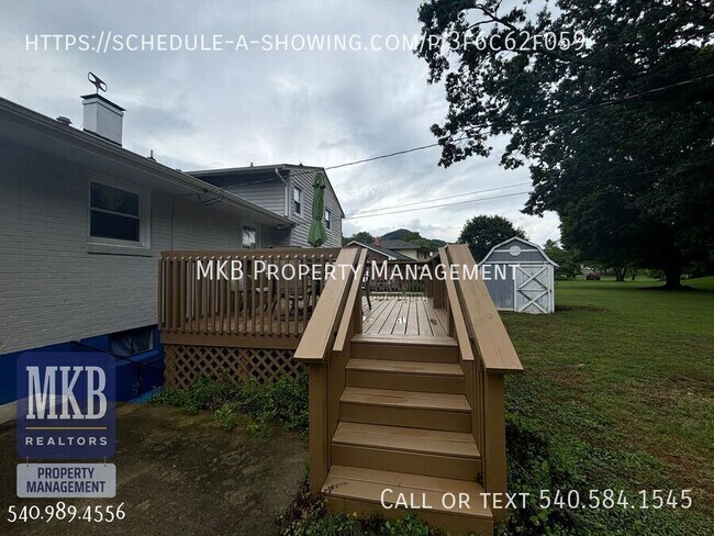 Building Photo - 3158 Galloway Dr