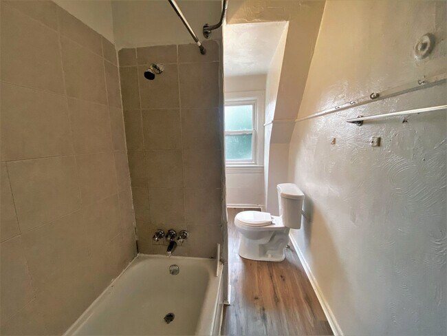 Building Photo - Highland Park - Apartments For Rent In Pit...