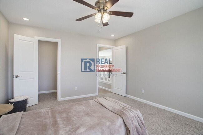 Building Photo - 5934 Instone Cir