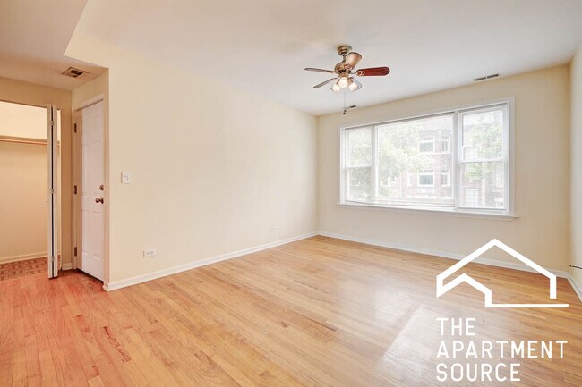 Building Photo - 2553 W Ardmore Ave