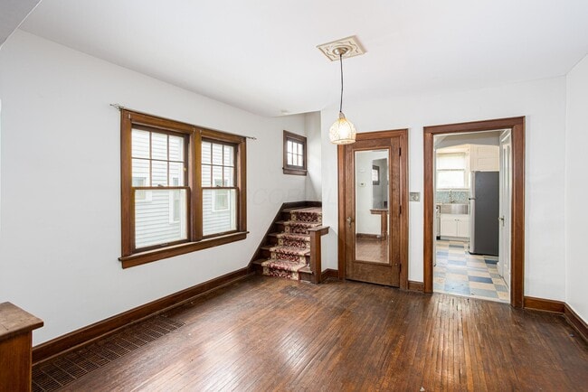 Building Photo - 174 W Weber Rd