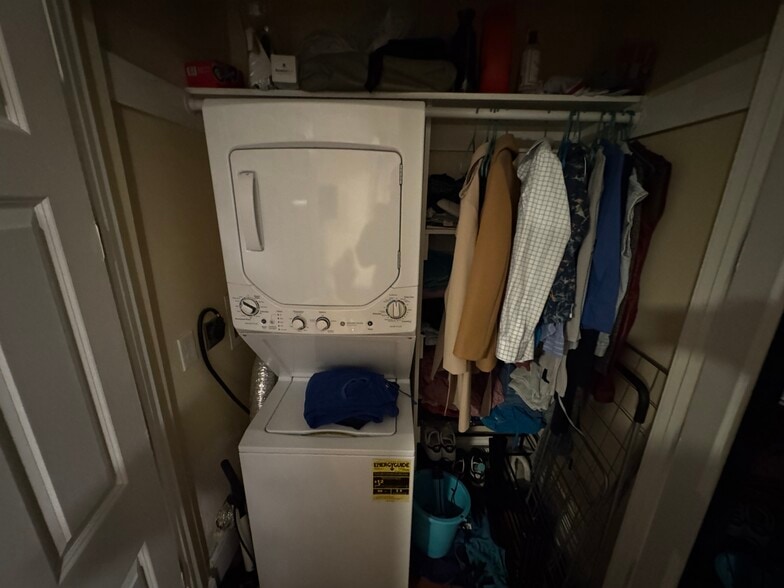 Building Photo - 65 Walden St