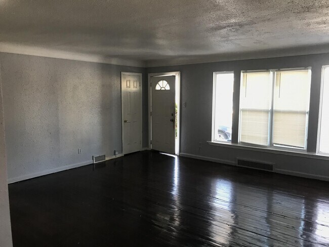 Building Photo - 20204 Prevost St