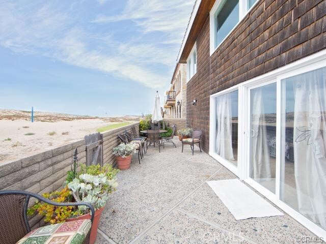 Building Photo - 1560 E Oceanfront