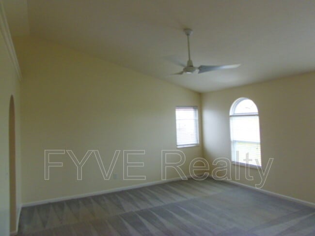 Building Photo - 3095 Blacksmith Ct