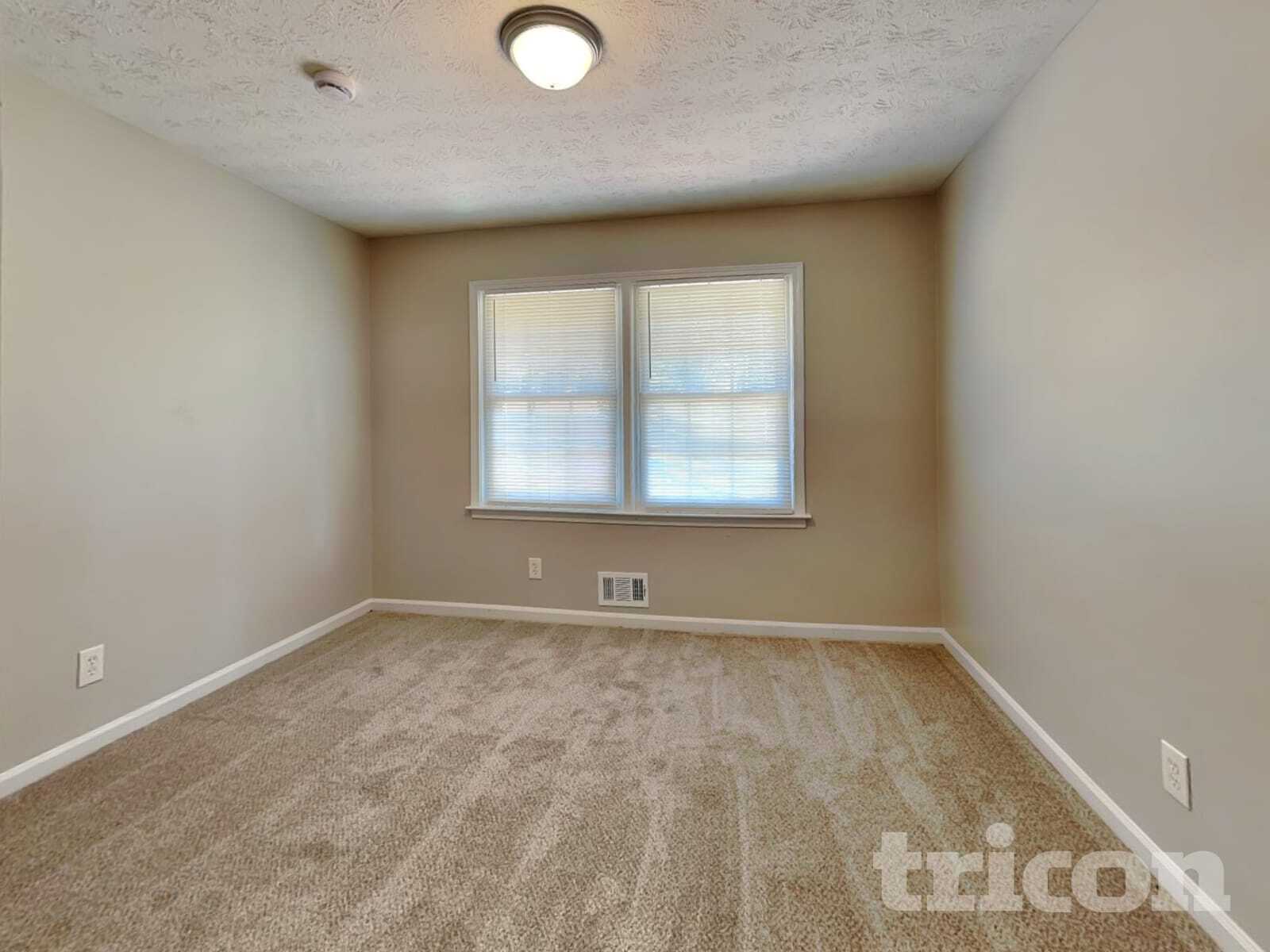 Building Photo - 5555 Richland Dr