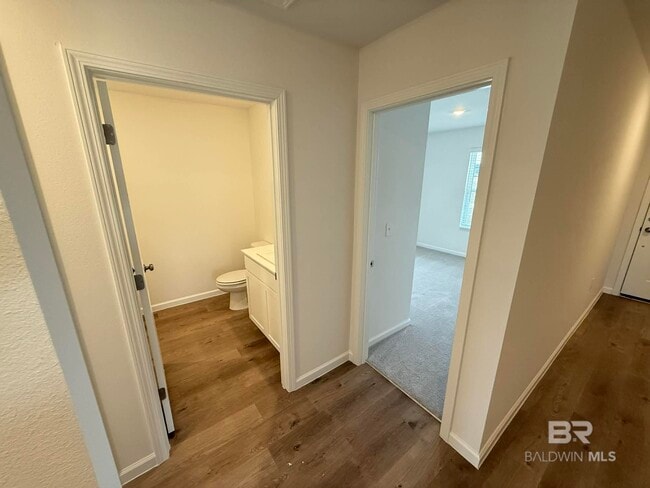 Building Photo - 16223 Eden St