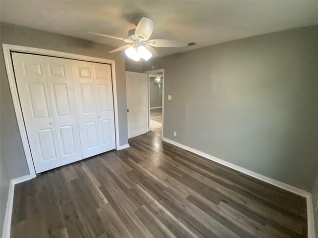 Building Photo - 7619 Ilex St