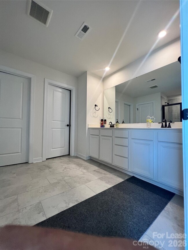 Building Photo - 8411 Flint Hill Dr