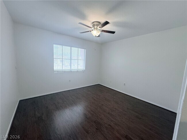 Building Photo - 9709 Blue Bell Dr