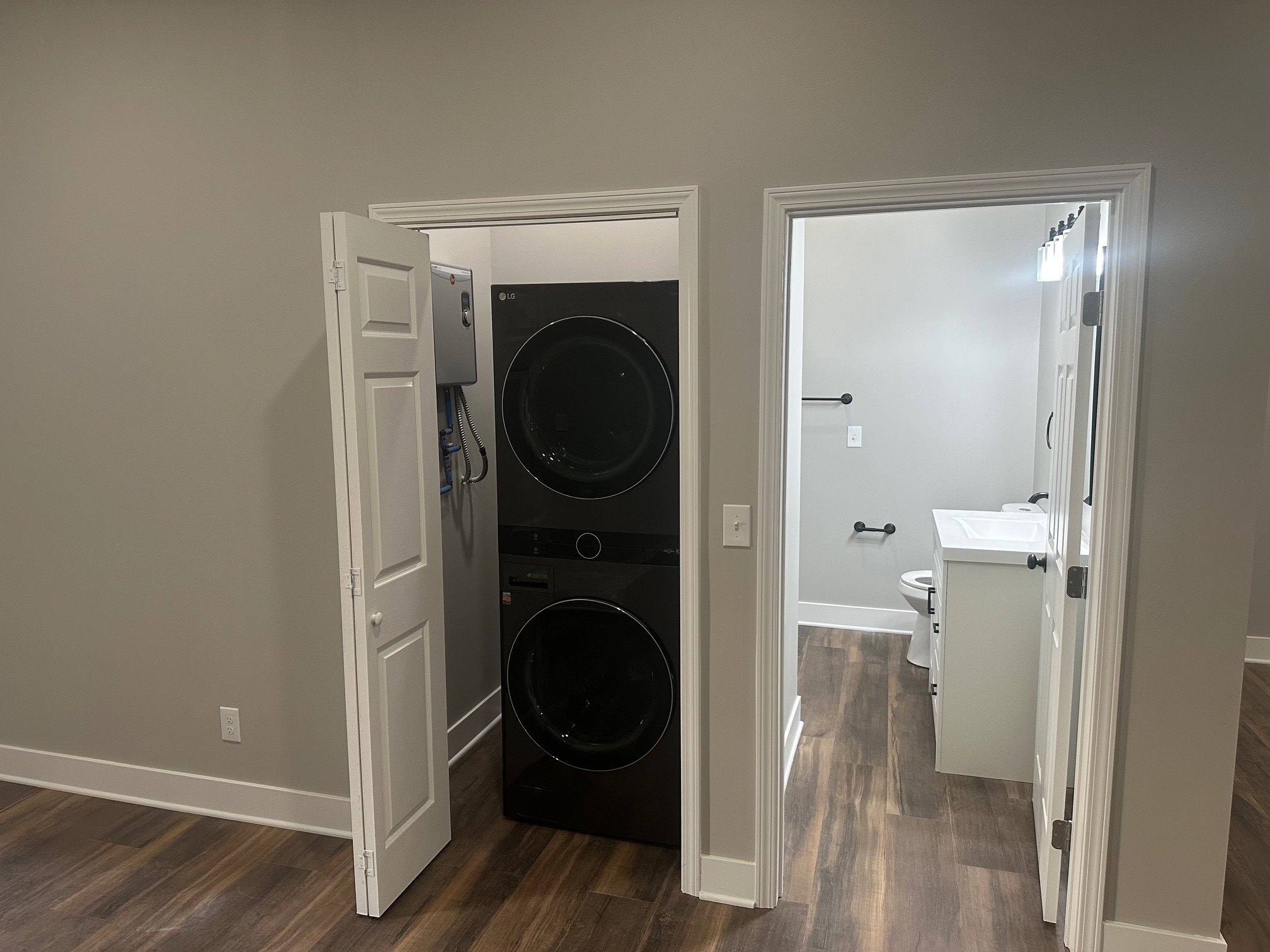 Building Photo - 3 N Jefferson Ave