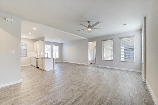 Building Photo - 2623 Finley Ln