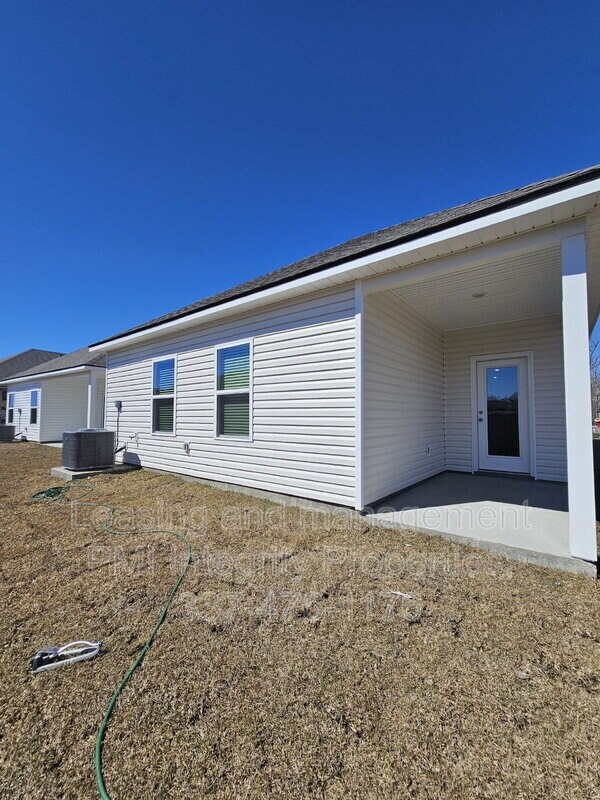 Building Photo - 932 Renova Dr