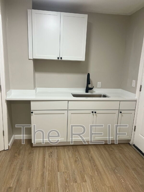 Building Photo - 7337 Curtis St