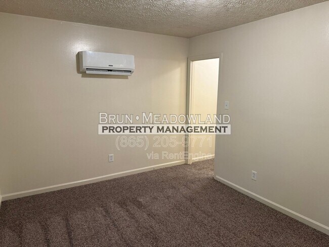 Building Photo - 5525 Jacksboro Pike