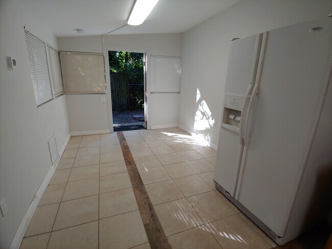 Building Photo - 1314 32nd St