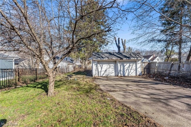 Building Photo - 4118 Clybourne Ave