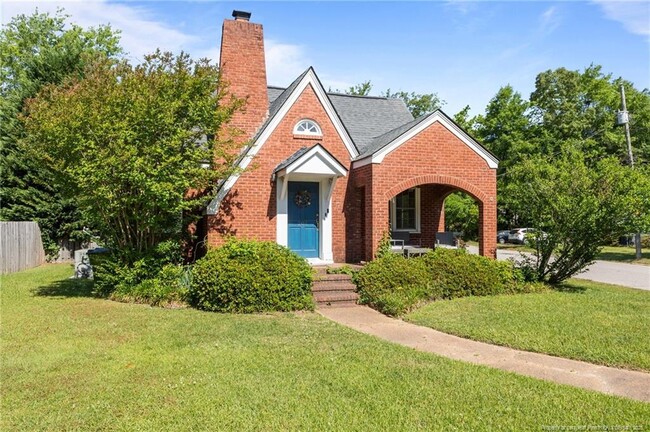 Building Photo - 207 N Virginia Ave