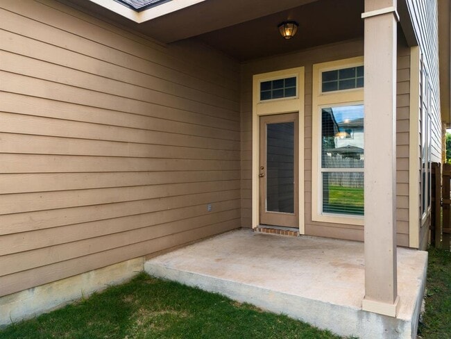 Building Photo - 3310 Greyfriar Dr
