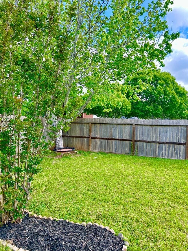Building Photo - 3902 Double Trail Ct