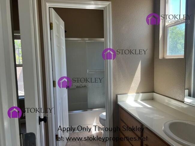 Building Photo - Stokley Properties Presents 123 Knights Bi...