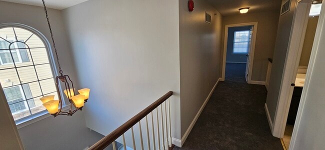 Building Photo - 911 Caralea Dr