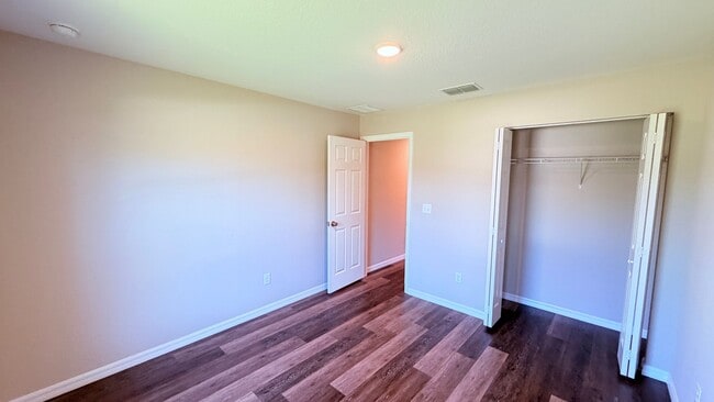 Building Photo - Lovely  3 Bedroom, 2 Bathroom Home in Ocala!!!