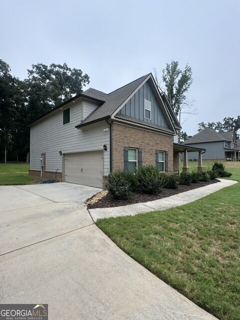 Building Photo - 320 Homestead Cir
