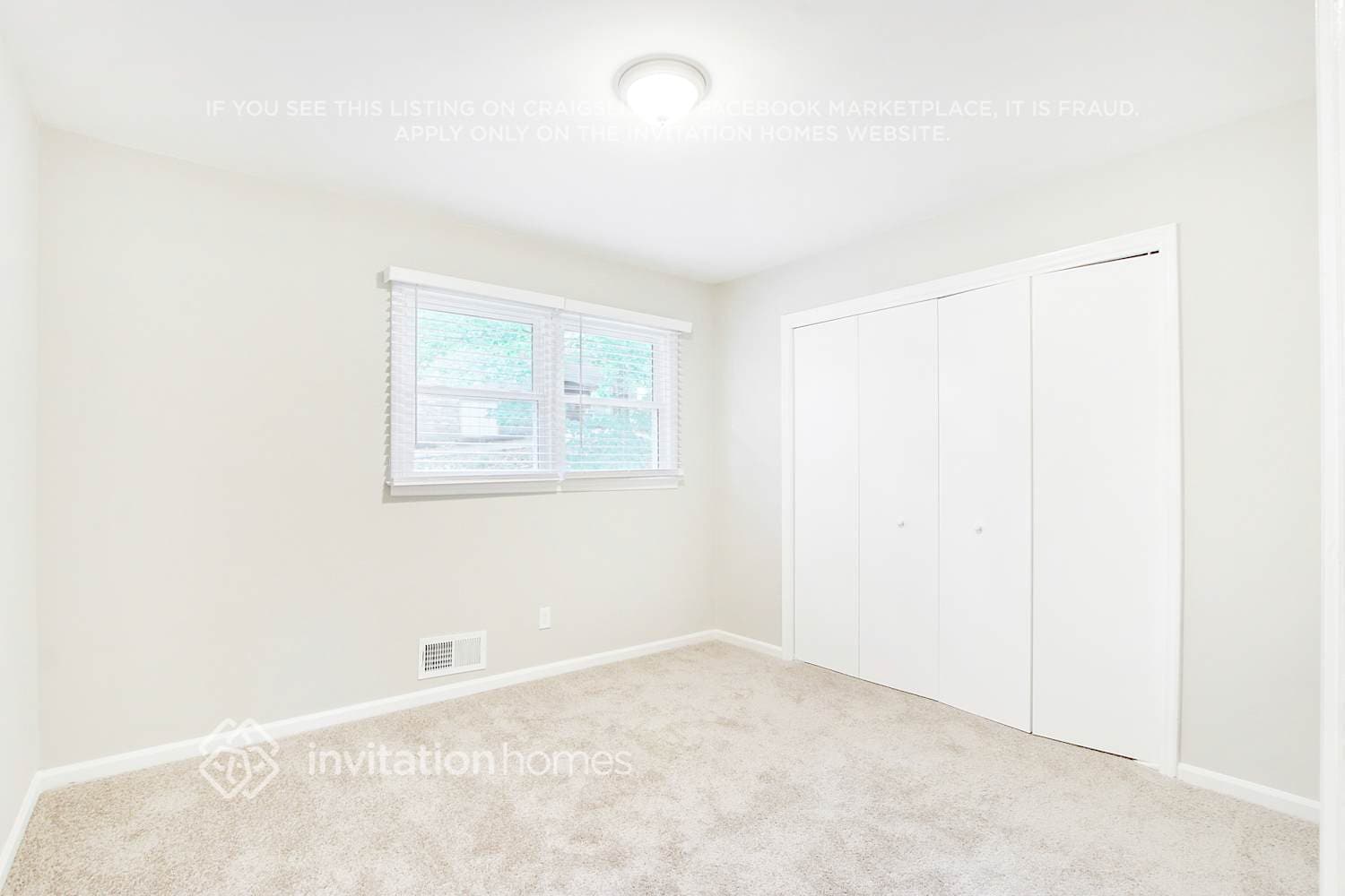 Building Photo - 6395 El Caudillo Ct